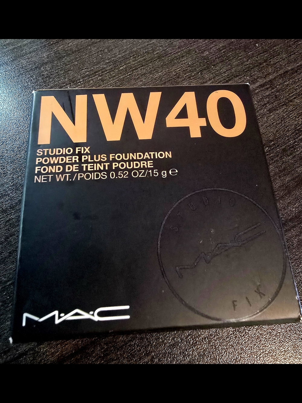 MAC Cosmetics Studio Fix Powder Plus Foundation NW40 Brand New In Box